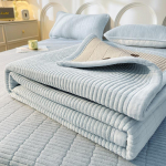 Žieminis storas pieno aksomo lovos užtiesalas, tatamio kilimėlis su medvilniniu Kang užvalkalu, neslystantis čiužinys, &scaron;ilta koralinio aksomo paklodė 200x230cm