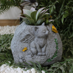 Naminių gyvūnėlių atminimo akmuo, skirtas kačių antkapio dervos galutiniam poilsiui, gėlių vazono kapo žymeklis