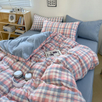 Skalbtas, odai draugi&scaron;kas patalynės komplektas: paklodė, pagalvės užvalkalas, antklodės užvalkalas, languotas 1.2m bed