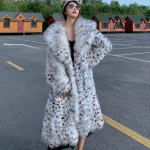 Moteri&scaron;ka žieminė nauja lapės kailio imitacija Madingi jauno leopardo ra&scaron;to kailiniai Moteri&scaron;ki ilgi audinės paltai iki kelių L