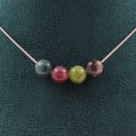 Pierres et Min&eacute;raux. Collier 4 perles Tourmaline multicolore 8 mm Chaine en acier Collier femmes, hommes. Taille personnalisable.
