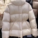 Medvilne pamink&scaron;tinta striukė moterims rudens žiemos pūkinis paltas moteri&scaron;kas parkas su gobtuvu rai&scaron;teliu juosmenyje storas &scaron;iltas vir&scaron;utinis drabužis moteri&scaron;kas topas S smėlis