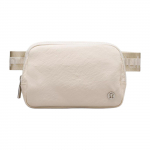 Lululemon Everywhere 1L Daugiafunkcionalus Vandeniui Atsparus Perdirbto Nailono Juosmens Krep&scaron;ys Unisex Krep&scaron;iai Alabasterinis Linas LU9BV1S-WHTO/RWL/WHT White & Linen & White