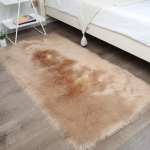 Storas baltas kilimas Mink&scaron;tas kailis svetainei Pliu&scaron;inis kilimėlis Miegamojo imitacija Vilna Pūkuota grindų kilimai Langai Prie lovos Namų dekoro kilimėliai 80x120cm 31x47inch