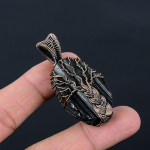 Gyvybės medis Juodojo turmalino brangakmenis Gryno vario vielos apvyniojimas Rankų darbo papuo&scaron;alas Pakabukas 2.17 Inches juoda