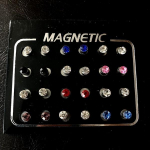 12 porų mi&scaron;raus dydžio daugiaspalviai kri&scaron;toliniai magnetiniai auskarai auskarai 3 mm balta