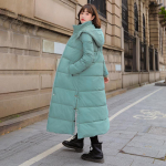 Moteri&scaron;kas pūkinis parkas su gobtuvu storu 805 XXXL žalia