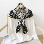 90 cm &bdquo;Four Seasons&ldquo; kvadratinis didelis kvadratinis &scaron;alikas Prabangūs dekoratyviniai mar&scaron;kiniai Profesionali skarelė plaukų juosta Apsauginė nuo saulės skarelė 90*90cm