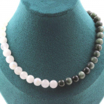 Pierres et Min&eacute;raux. Collier perles Pierre de Lune + Seraphinite de Russie 8 mm. Chaine en Collier femmes, hommes. Taille personnal