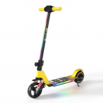 Elektrinis paspirtukas vaikams nuo 6 iki 14 metų, Sulankstomas dizainas, 130 W variklis, Maks. 8,7 myl./val., 3&ndash;5 mylių nuvažiuojamas atstumas, Spalvingos LED lemputės ir ekranas geltona