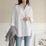 Moteri&scaron;ki priekiniai tunikos mar&scaron;kinėliai su atvartu, kaklo mygtuku Laisvi laisvalaikio ilgomis rankovėmis netaisyklingos palaidinės vir&scaron;ūnės S balta