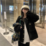 Ėriuko pliu&scaron;inis nedidelis kvapnus &scaron;varkelis moterims rudenį ir žiemą, pastorintas dizainas, ni&scaron;inis korėjieti&scaron;kas temperamentas, &scaron;iltas medvilninis paltas mažiems žmonėms S