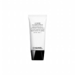 CHANEL La Base Illuminatrice &Scaron;vytėjimo suteikiantis makiažo pagrindas Drėkinantis-Putlinantis SPF 50 / PA+++ (30 ml) 30ml