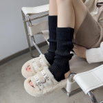 Y2K žieminiai kojų &scaron;ildytuvai Fluffy Goth Priedai Gothic Lolita Trikotažo ilgos kojinės Moteri&scaron;kos kojų &scaron;ildytuvai Moteri&scaron;kos kojinės gotikinės stilingos antblauzdžiai juoda