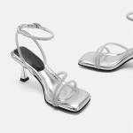 Madingi 2025 m. vasaros moteri&scaron;ki sandalai Nauji atvirais pir&scaron;tais auk&scaron;takulniai sandalai su sagtimi Paprasti eleganti&scaron;ki stiletto 35 sidabras