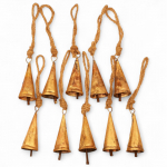 10 vintažinio aukso spalvos skardinių varpelių su džiutine virvele rinkinys kaimi&scaron;kam kalėdiniam dekorui, raganų varpeliai apsaugai, boho rankdarbių girlianda