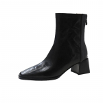 Madingi stilingi smailianosiai aulinukai 2024 Nauji Doc V formos i&scaron;kirpimo mink&scaron;tos odos džinsiniai aulinukai su storakulniais chaussures strass femme 35 juoda