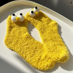 Animacinės kojinės didelėmis akimis moterims Kawaii mielos pūkuotos pliu&scaron;inės grindų kojinės žiemai, pastorintos, &scaron;iltos, i&scaron; koralinio fliso, moteri&scaron;kos, juokingos kojinės one size