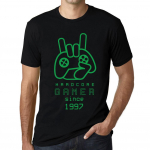 Vyri&scaron;ki vintažiniai mar&scaron;kinėliai su grafika, mar&scaron;kinėliai &bdquo;Hardcore Gamer Since 1997&ldquo;, gilios juodos spalvos XS juoda