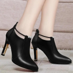 Seksualūs kulk&scaron;nies platformos &bdquo;Chelsea&ldquo; batai moterims Smailūs auk&scaron;takulniai rudeniniai Naujo dizaino &bdquo;Stilettos&ldquo; Batai Pumps Punk Motociklų Botas 35