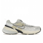Nike V2K Run Balti Vidurnakčio Mėlyni Moteri&scaron;ki Sportbačiai &Scaron;viesiai Sidabri&scaron;kai Pilki Fotoniniai Pilki Peak-White FD0736-102 36.5
