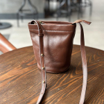 &bdquo;Johnature Casual&ldquo; moteri&scaron;kas mini krep&scaron;ys, paprastas vientisos spalvos natūralios odos universalus mažas kibiras ant pečių ir skersinio kūno