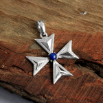 Lapis Lazuli Maltos kryžiaus pakabukas Solidus 925 sterlingų sidabras Rankų darbo papuo&scaron;alai mėlyna
