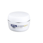 Nivea Q10 Plus Rauk&scaron;les mažinantis dieninis kremas 50 ml