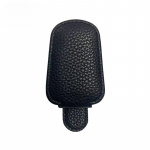 Auk&scaron;čiausios kokybės odinių automobilių akinių laikiklis &ndash; prabangus skydelio laikiklis su kelių kortelių laikikliu