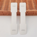 50 vnt. ekspozicinių kortelių plaukų virvelei, plaukų segtukui, kartoninė pakuotė, rankdarbių pakabinama etiketė