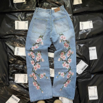 Unisex gatvės stiliaus džinsai Y2K vyri&scaron;ki moteri&scaron;ki Harajuku hiphopo Sakura siuvinėti retro lopai platūs džinsai auk&scaron;tu juosmeniu plačių kle&scaron;nių kelnės M mėlyna