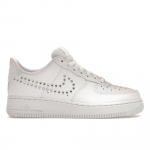Nike Air Force 1 07 Studded Swoosh moteri&scaron;ki sportbačiai su metaliko sidabro ir platinos atspalviu (FQ8887-100) 38.5