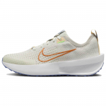 Nike Interact Run &Scaron;viesiai kaulinės spalvos su ry&scaron;kiai oranžine spalva Moteri&scaron;ki sportbačiai Kreminės spalvos su balta ir ledinės persiko spalva FD2292-001 36