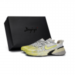 Nike V2K Run Neslystantys Atsparūs dilimui Žemi Atsitiktiniai Bėgimo Bateliai Moteri&scaron;ki Sidabriniai Geltoni FD0736-100(Team80-V2KSBOX) 35.5