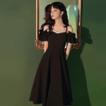 Madinga priežastinė vakarėlio suknelė Eleganti&scaron;ka suknelė ant vieno peties Hepburn stiliaus prancūzi&scaron;ka retro suknelė auk&scaron;tu juosmeniu moteri&scaron;ka vasaros suknelė S juoda