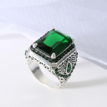 &bdquo;Retro etniniai vyrų žiedai: Inkrustuotas raudonas ir žalias cirkonis, korėjieti&scaron;ko stiliaus mada 12th žalia
