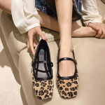 Naujo dizaino moteri&scaron;ki plok&scaron;čiapadžiai, kvadratiniu priekiu, su leopardo ra&scaron;tu, laisvalaikio batai, kvėpuojantys, įsispiriami, lauko, moteri&scaron;ki Mary Jane batai, Zapatos 35