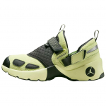 Jordan Trunner Lx &Scaron;viesiai žalias Moteri&scaron;kas HQ2164-302 37.5