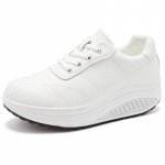 Moteri&scaron;ki sportbačiai auk&scaron;tį didinantys balti odiniai platforminiai laisvalaikio paprasti su storu padu liftiniai purtantys batai EU:40 balta