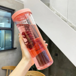 Didelės talpos ne&scaron;iojamas puodelis su &scaron;iaudeliu, skaidrus, nepralaidus vandens puodelis su filtru, mielas gėrimų buteliukas berniukams ir mergaitėms 700ML
