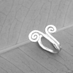 Individualizuotas Tibeto Totemo lydinio auskaras Punk Neveriantis Tragus Auskaras Auskaras Brincos Femme Bijoux