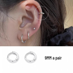 Auk&scaron;tos klasės S925 sidabro lankeliai ir auskarai-vinukai moterims ir vyrams - ausies kremzlės, rankogalių ir auskarų papuo&scaron;alai