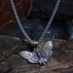 Naujas auk&scaron;tos kokybės 316L nerūdijančio plieno piratų kaukolės kirmėlės sparno karoliai pakabukas vyri&scaron;kas amuletas papuo&scaron;alų dovanų karoliai pendant necklace
