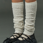 CITYPOPZ [CP] &bdquo;Fogny Knit&ldquo; &scaron;iltos kojų &scaron;ildytuvų kojinės [IVORY] IVORY_FREE