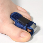 Kojų pir&scaron;tų įtvaras tiesintuvas plaktiniam pir&scaron;tų korektoriui, kreivai nagai, pir&scaron;tų stabilizatorius, atraminis įtvaras left foot