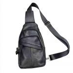 Vyri&scaron;ka krūtinės krep&scaron;ys, Vyri&scaron;kas krep&scaron;ys i&scaron; natūralios odos, Kasdienis mažas krep&scaron;ys per petį, Didelės talpos kurjerio krep&scaron;ys, Juoda karvės oda.