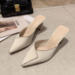 Mada 2024 Naujos Baotou &scaron;lepetės moterims vasarai fėjų stiliaus smailianosės storu kulnu auk&scaron;takulnės &scaron;lepetės moterims 34 balta