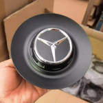 Kar&scaron;ta Automobilio Lipdukas A0004001100 145mm/68mm Aliuminio Automobilio Emblema Ratlankio Centrinė Dalies Dangtelis Atskiras Mercedes-Benz C190 AMG G