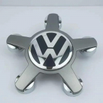 VW Naujas 4 vnt. 135 mm Penki nagai Automobilio ratlankio centrinis dangtelis Stebulės dangteliai Emblema logotipas 8R0601165 4F0601165N Volkswagen VW Automobilio priedas