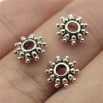 20vnt 8x8x2mm antikvariniai sidabro spalvos tarpiniai karoliukai, tinkantys apyrankėms.